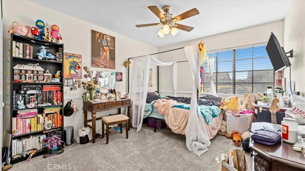 13561 Cuyamaca Apple Valley, CA 92308