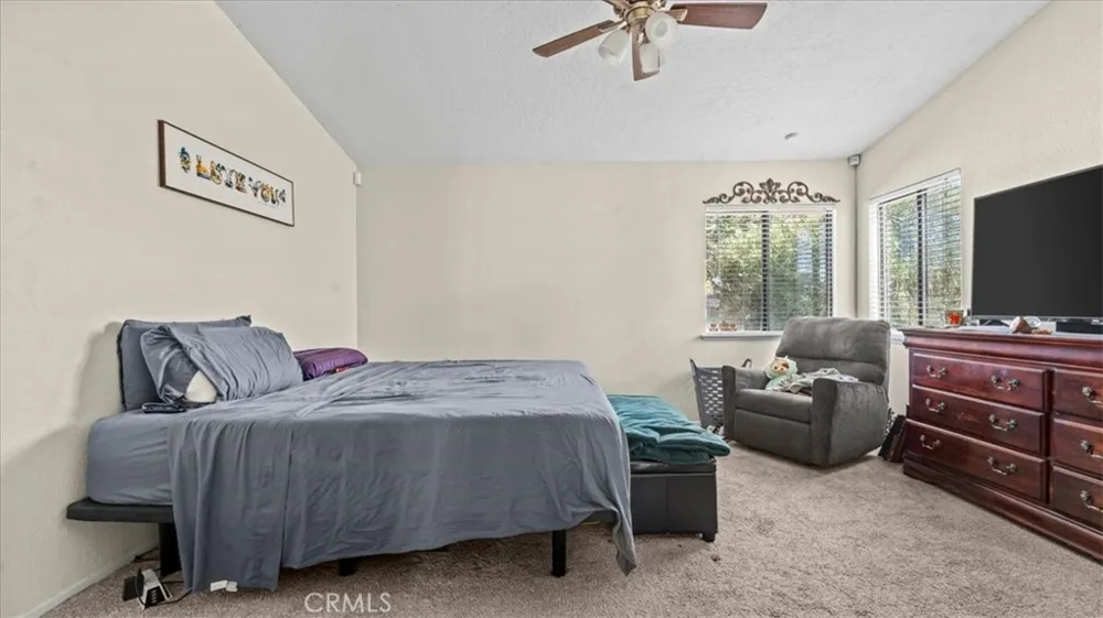 13561 Cuyamaca Apple Valley, CA 92308