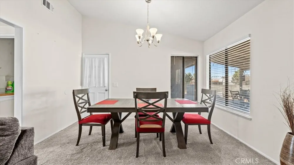 13561 Cuyamaca Apple Valley, CA 92308