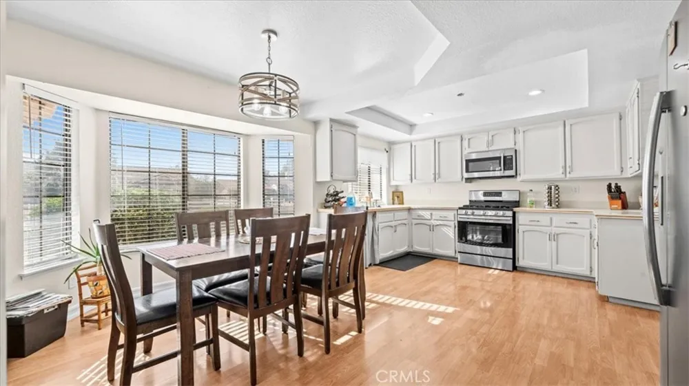 13561 Cuyamaca Apple Valley, CA 92308