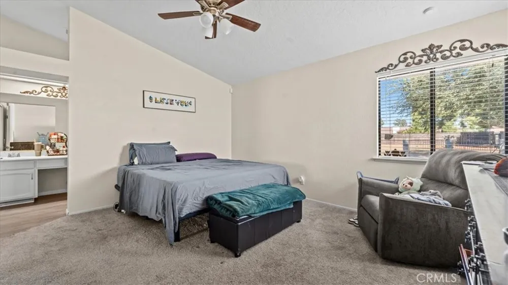 13561 Cuyamaca Apple Valley, CA 92308