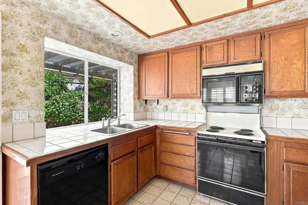4644 Cordoba Way Oceanside, CA 92056