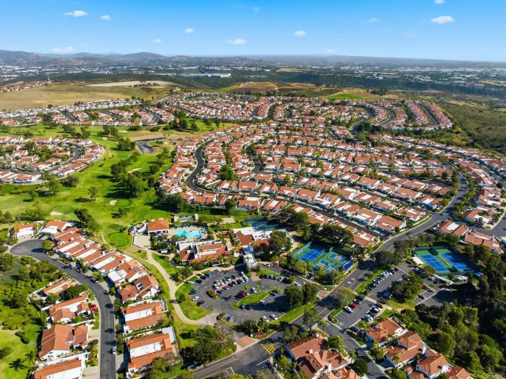 4644 Cordoba Way Oceanside, CA 92056
