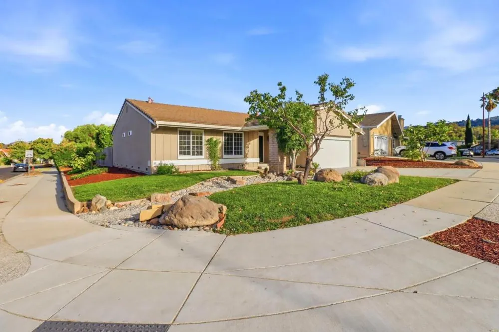 6202 Meridian Avenue San Jose, CA 95120