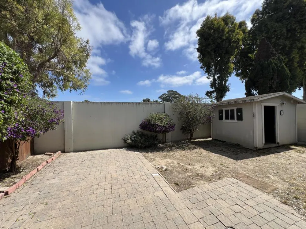 672 Alvarado Court Salinas, CA 93907