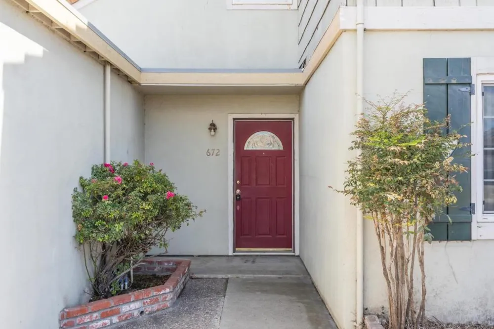 672 Alvarado Court Salinas, CA 93907