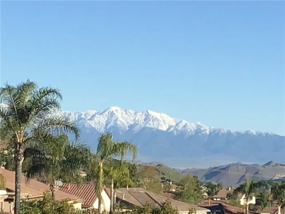 8784 Larkspur Corona, CA 92883