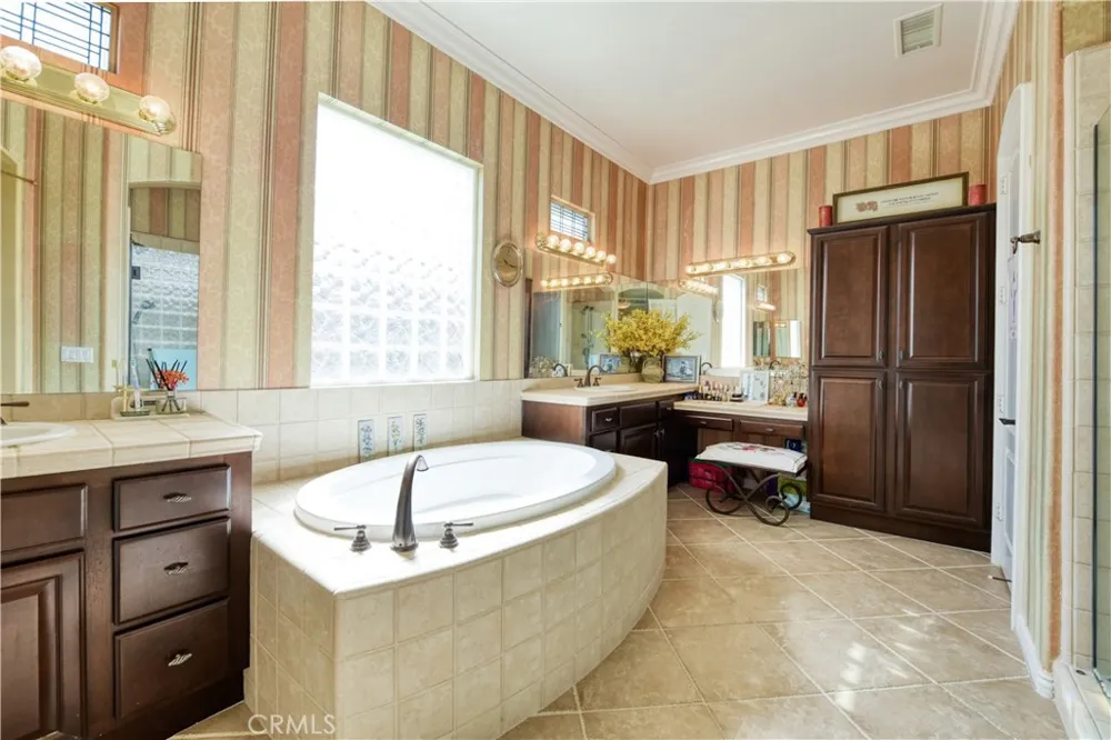 8784 Larkspur Corona, CA 92883