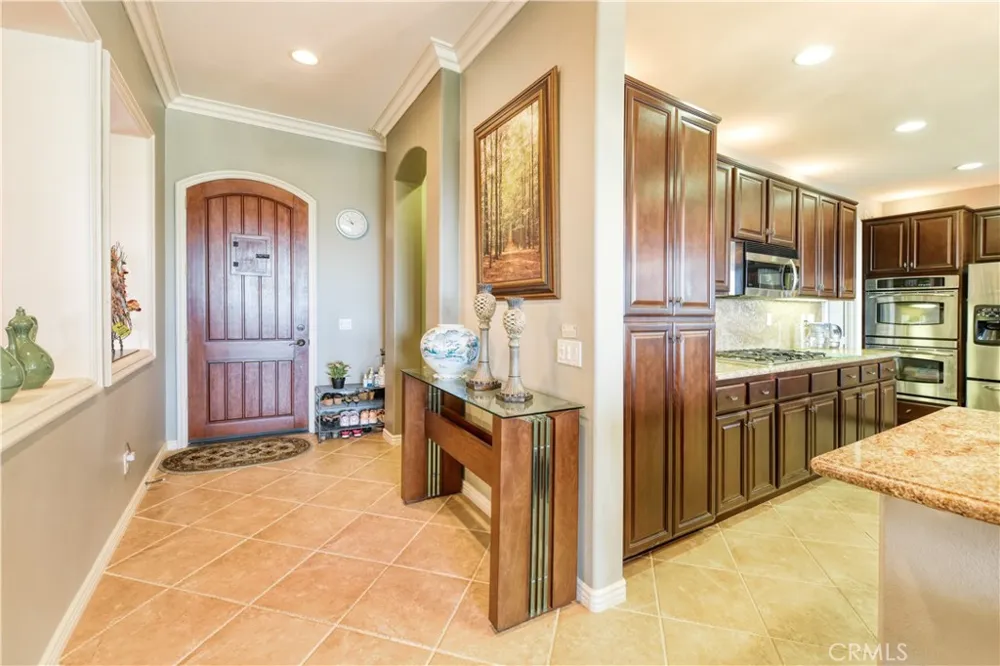 8784 Larkspur Corona, CA 92883