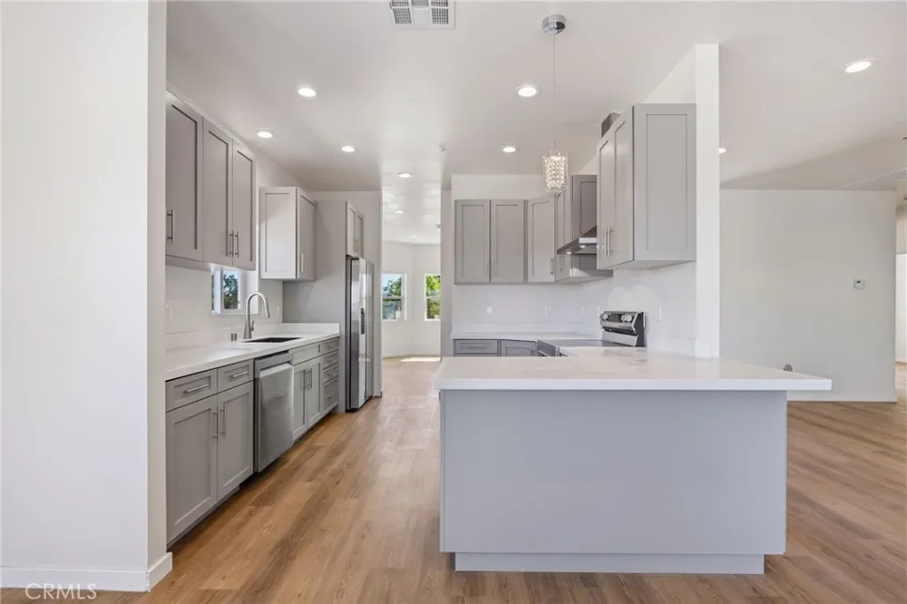 47363 W 93rd Street Lancaster, CA 93536