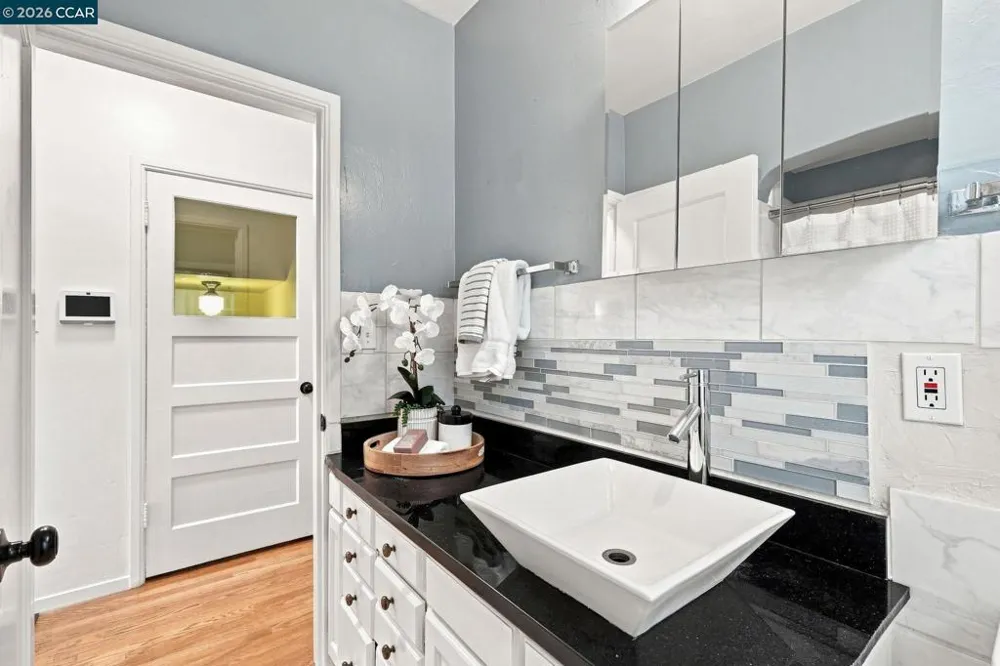 161 Viewmont Ave Vallejo, CA 94590