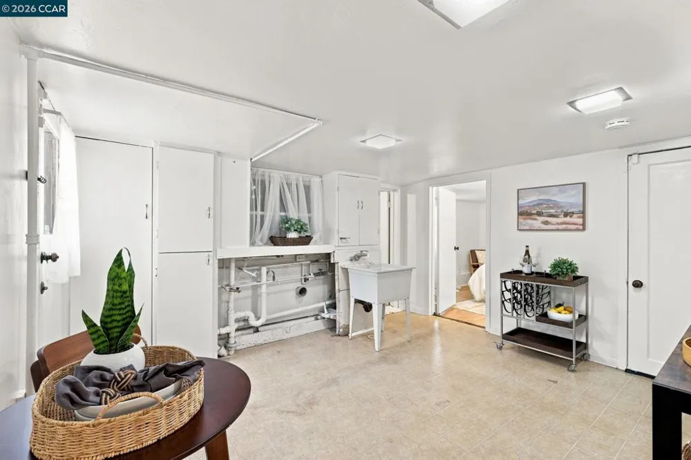 161 Viewmont Ave Vallejo, CA 94590