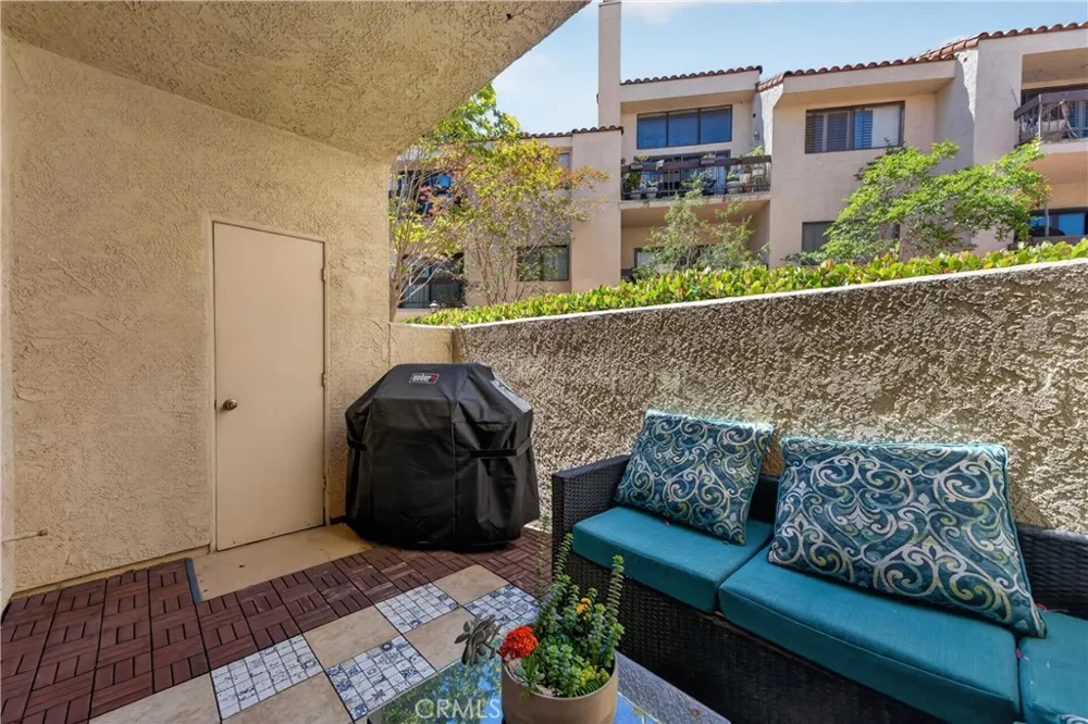 8180 Manitoba Street #136 Playa del Rey, CA 90293