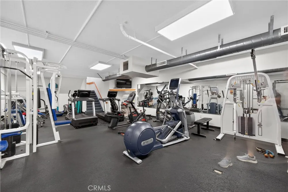 8180 Manitoba Street #136 Playa del Rey, CA 90293