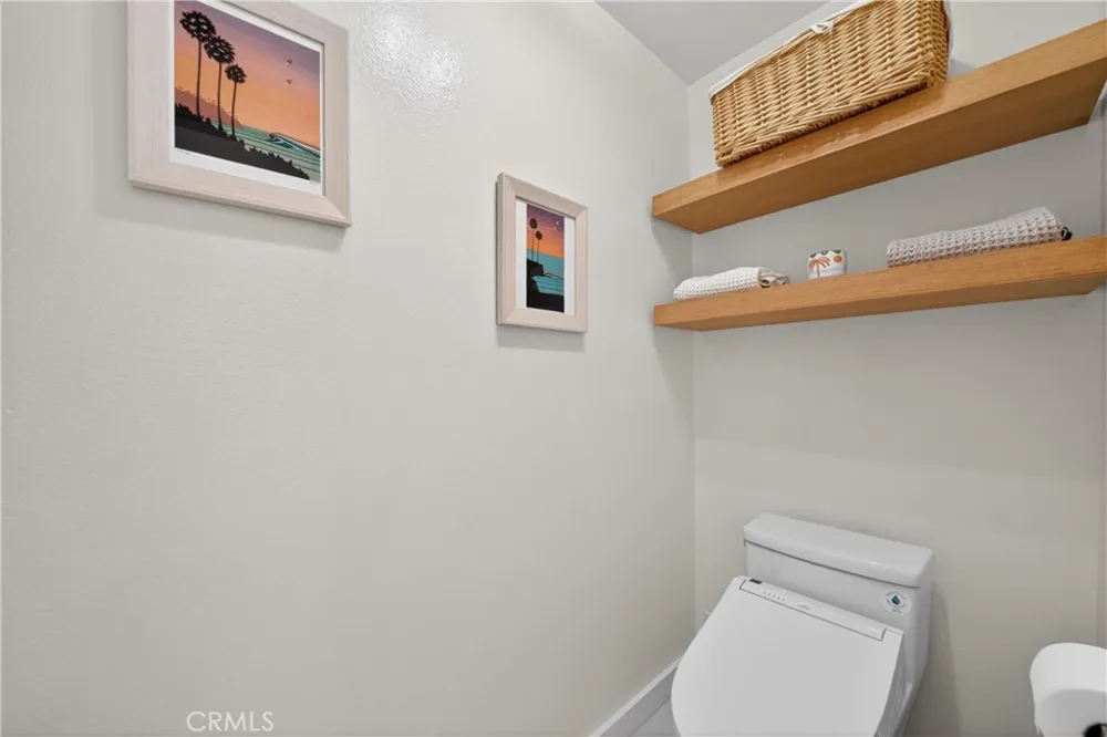 8180 Manitoba Street #136 Playa del Rey, CA 90293