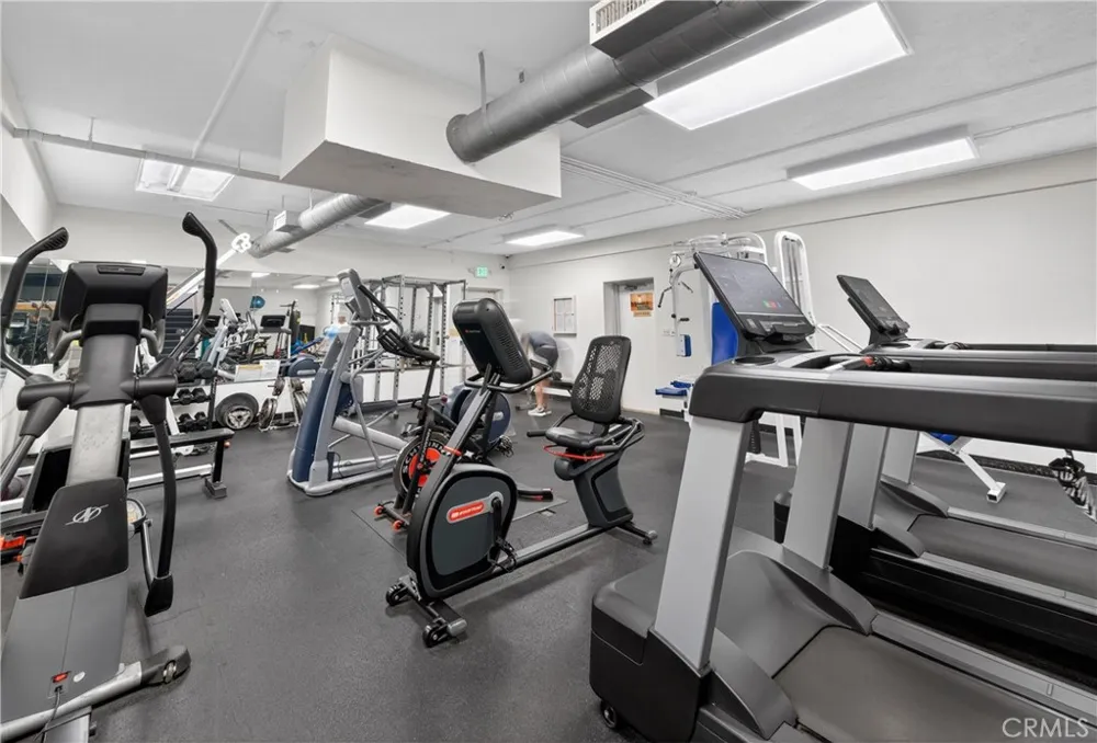 8180 Manitoba Street #136 Playa del Rey, CA 90293