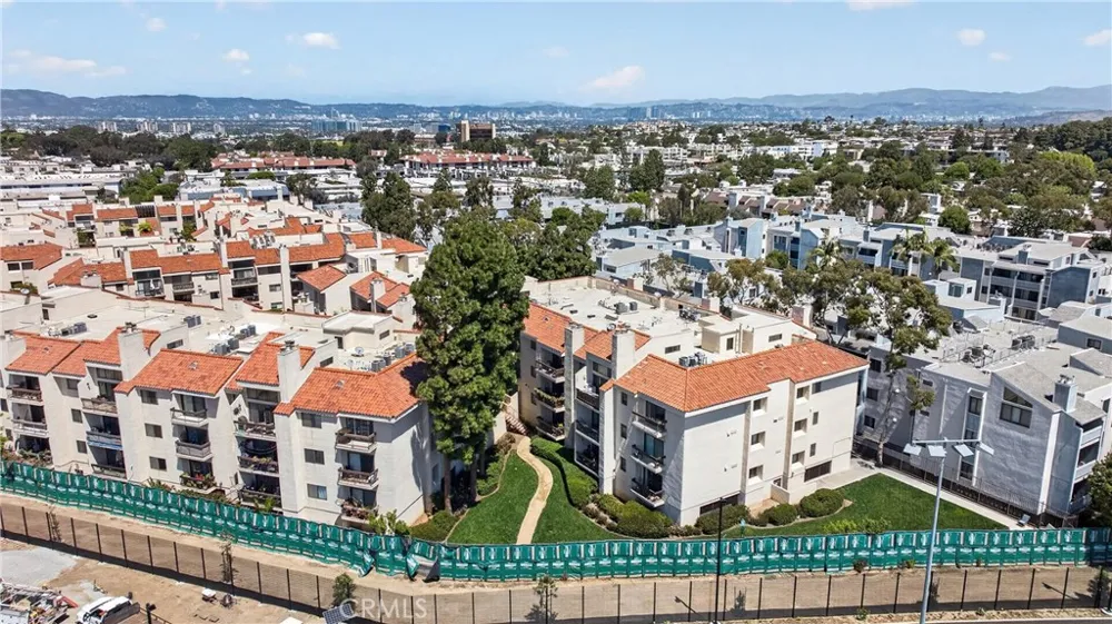 8180 Manitoba Street #136 Playa del Rey, CA 90293