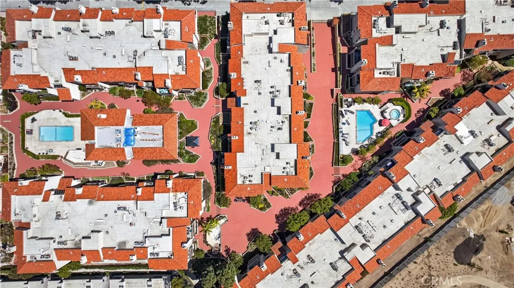 8180 Manitoba Street #136 Playa del Rey, CA 90293