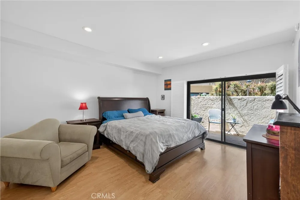 8180 Manitoba Street #136 Playa del Rey, CA 90293