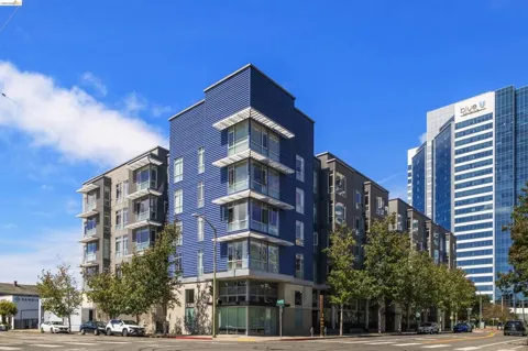 901 Jefferson St. #108