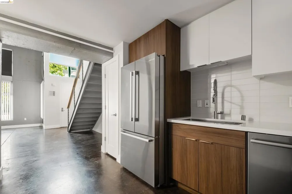 901 Jefferson St. #108 Oakland, CA 94607