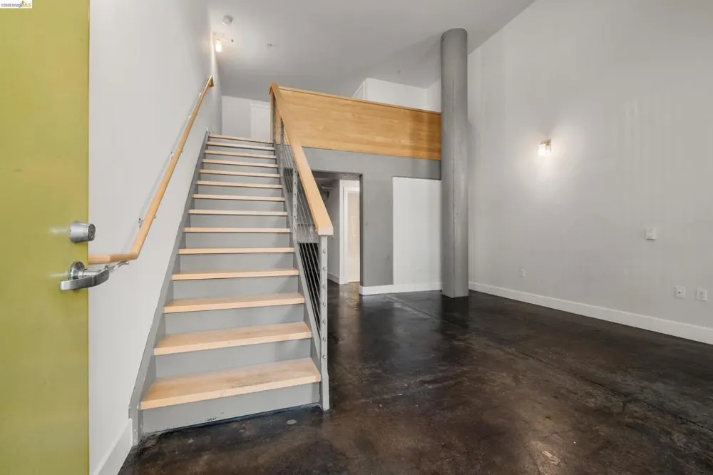 901 Jefferson St. #108 Oakland, CA 94607