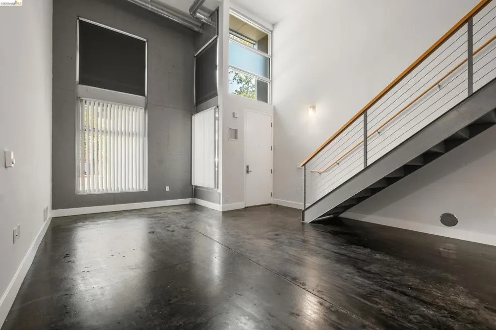 901 Jefferson St. #108 Oakland, CA 94607