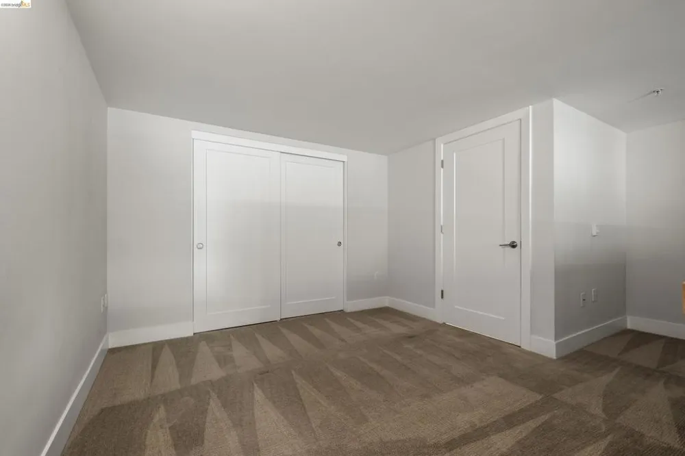 901 Jefferson St. #108 Oakland, CA 94607