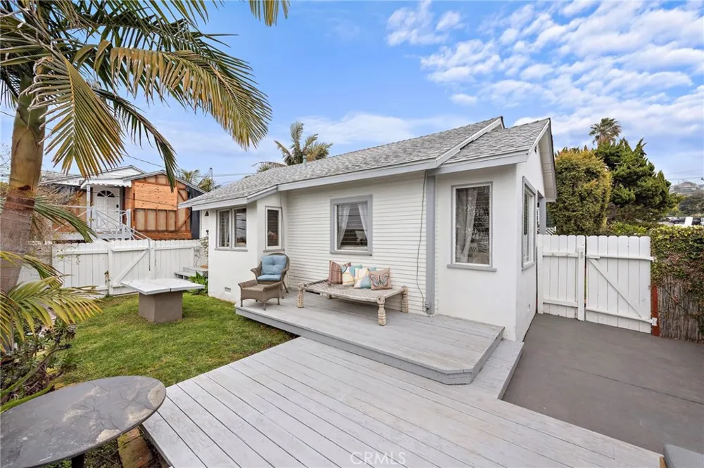 368 Oak Street Laguna Beach, CA 92651