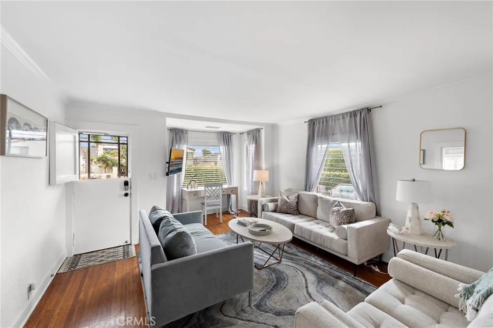 368 Oak Street Laguna Beach, CA 92651