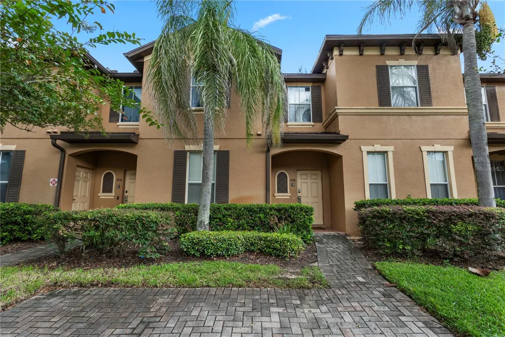 316 CAMBRIA AVENUE Davenport, FL 33897