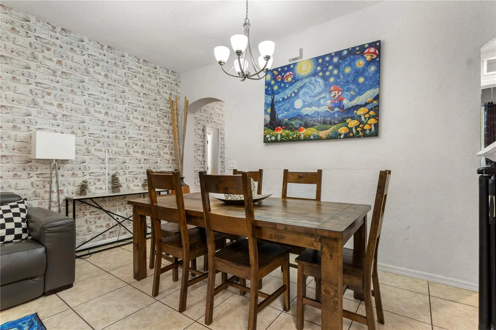 316 CAMBRIA AVENUE Davenport, FL 33897