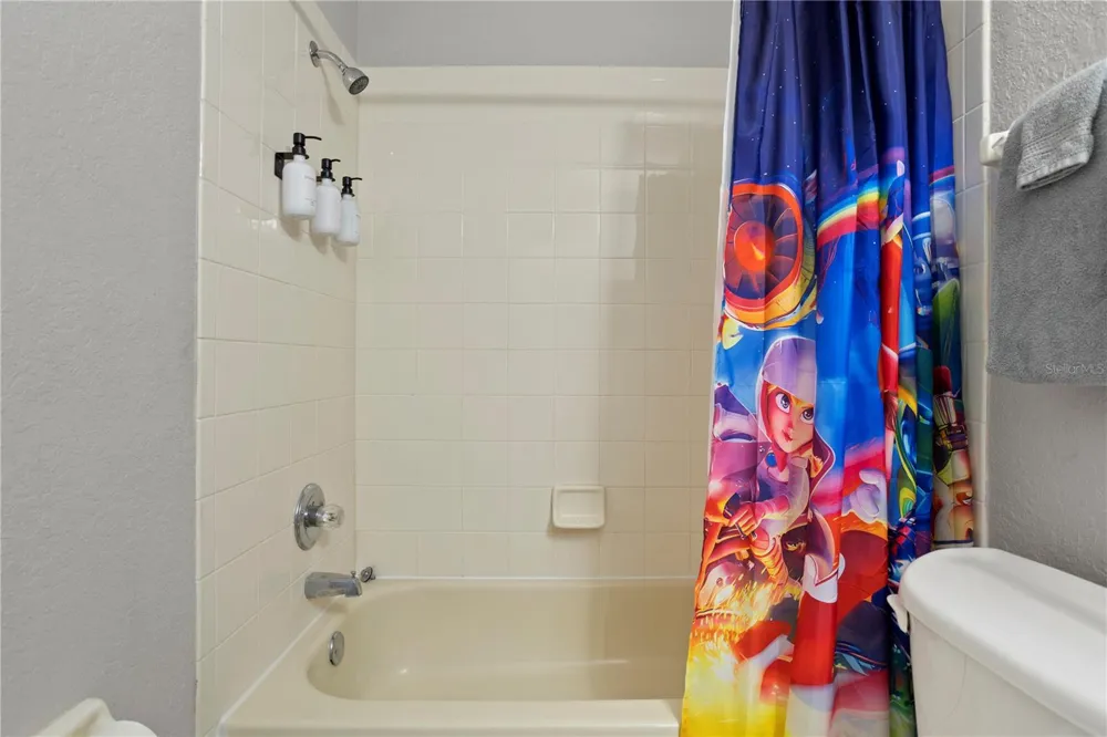 316 CAMBRIA AVENUE Davenport, FL 33897