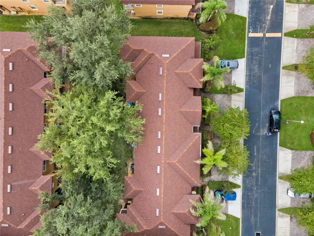 316 CAMBRIA AVENUE Davenport, FL 33897
