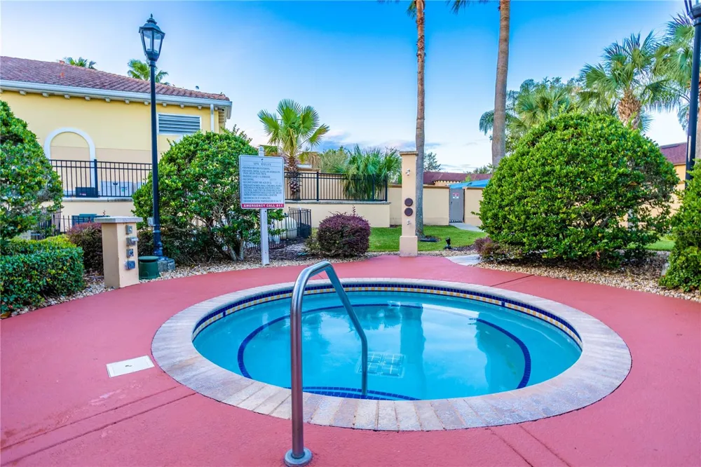 316 CAMBRIA AVENUE Davenport, FL 33897