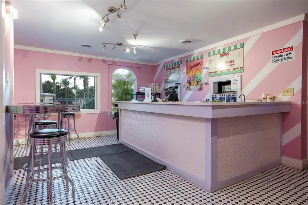 316 CAMBRIA AVENUE Davenport, FL 33897
