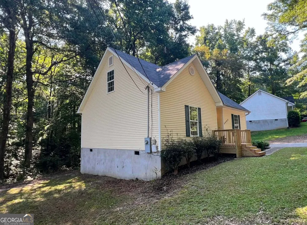 8062 Malone St. Douglasville, GA 30134