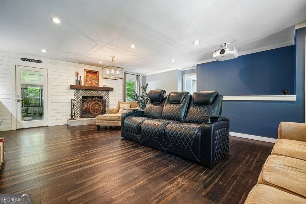 436 Concord RD Smyrna, GA 30082