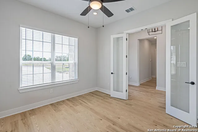 305 Lawrence Drive Castroville, TX 78009