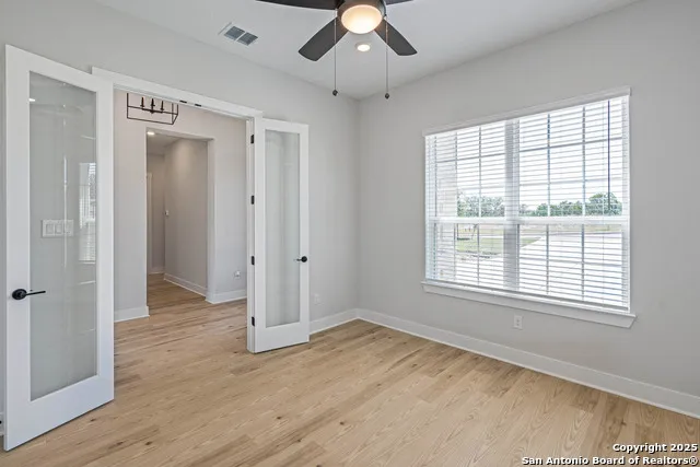 290 Lawrence Drive Castroville, TX 78009