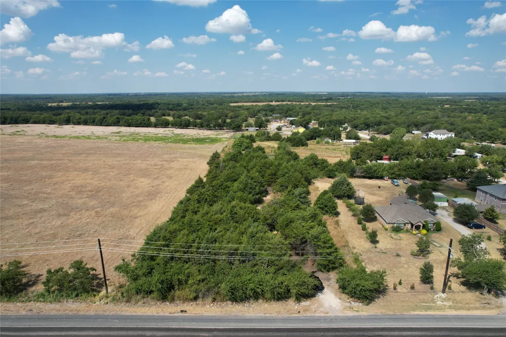 6395 SH 160 Highway Whitewright, TX 75491