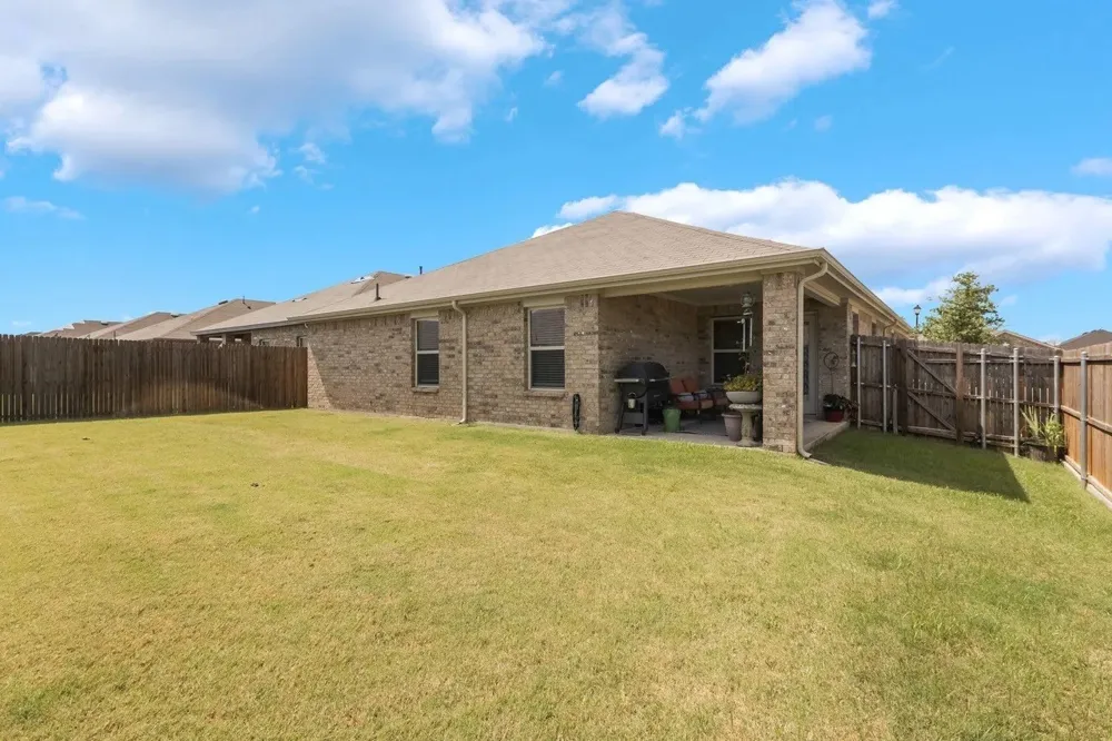 2952 Goodrich Street Royse City, TX 75189