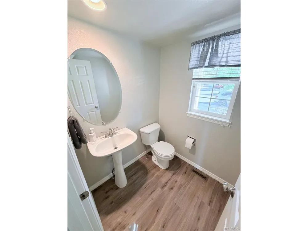 18129 E Caley Circle Aurora, CO 80016
