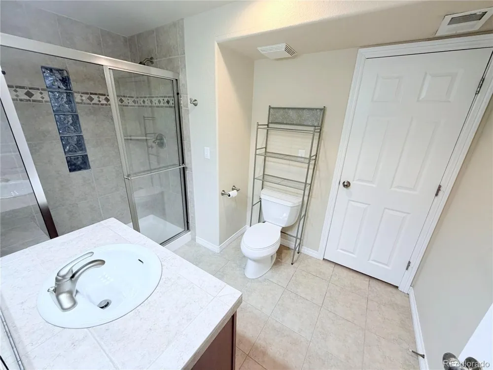 18129 E Caley Circle Aurora, CO 80016