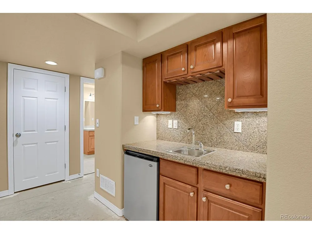 18129 E Caley Circle Aurora, CO 80016