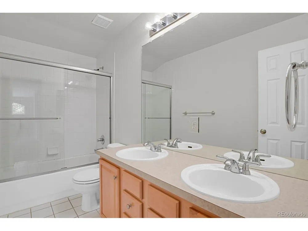 18129 E Caley Circle Aurora, CO 80016