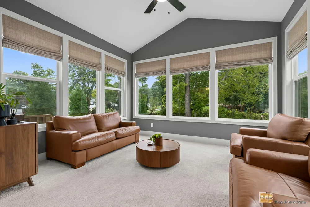 10892 Verdant Drive Allendale, MI 49401