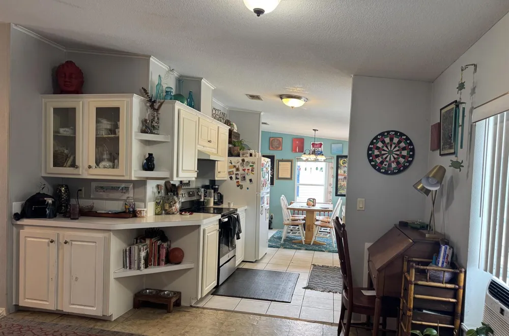 2555 PGA BOULEVARD #305 Palm Beach Gardens, FL 33410