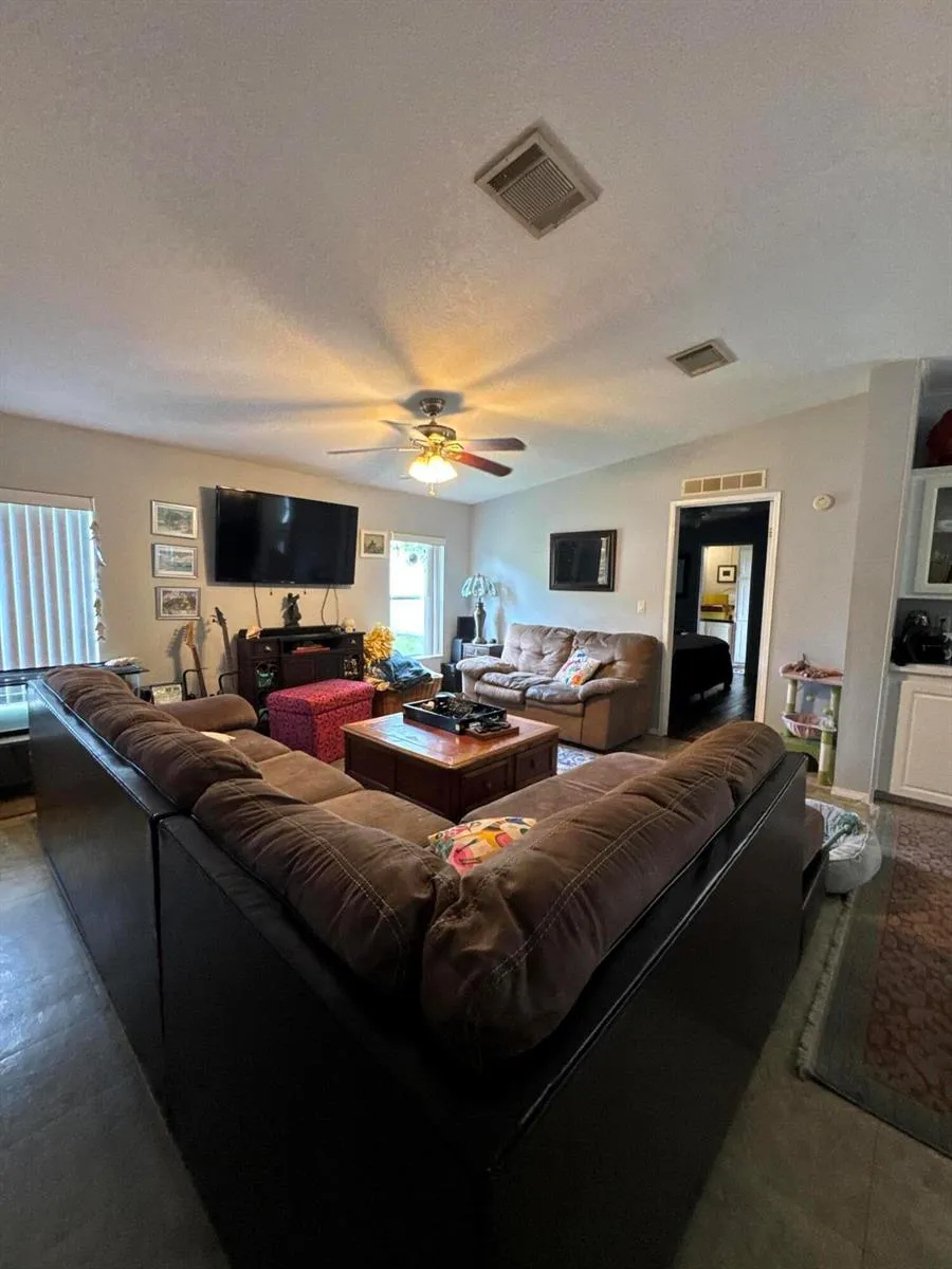 2555 PGA BOULEVARD #305 Palm Beach Gardens, FL 33410