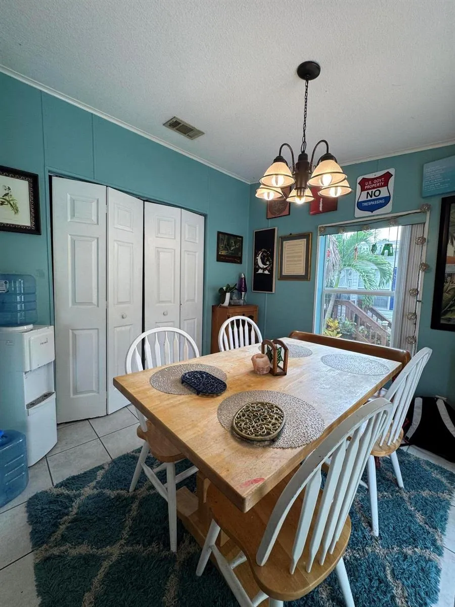 2555 PGA BOULEVARD #305 Palm Beach Gardens, FL 33410